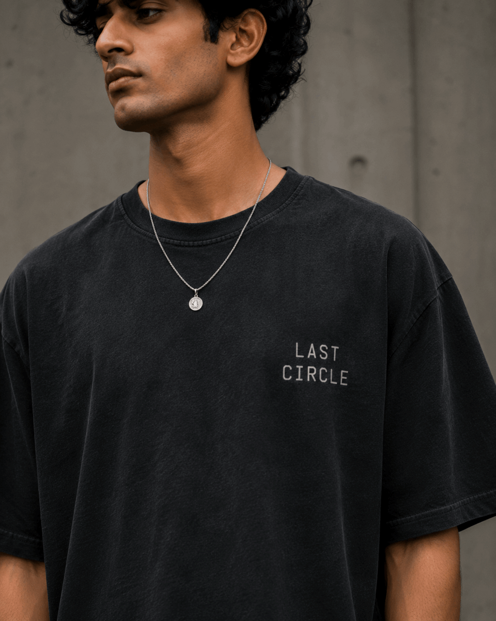 Last Circle Target Drop-Shoulder Graphic T-Shirt – Washed Black